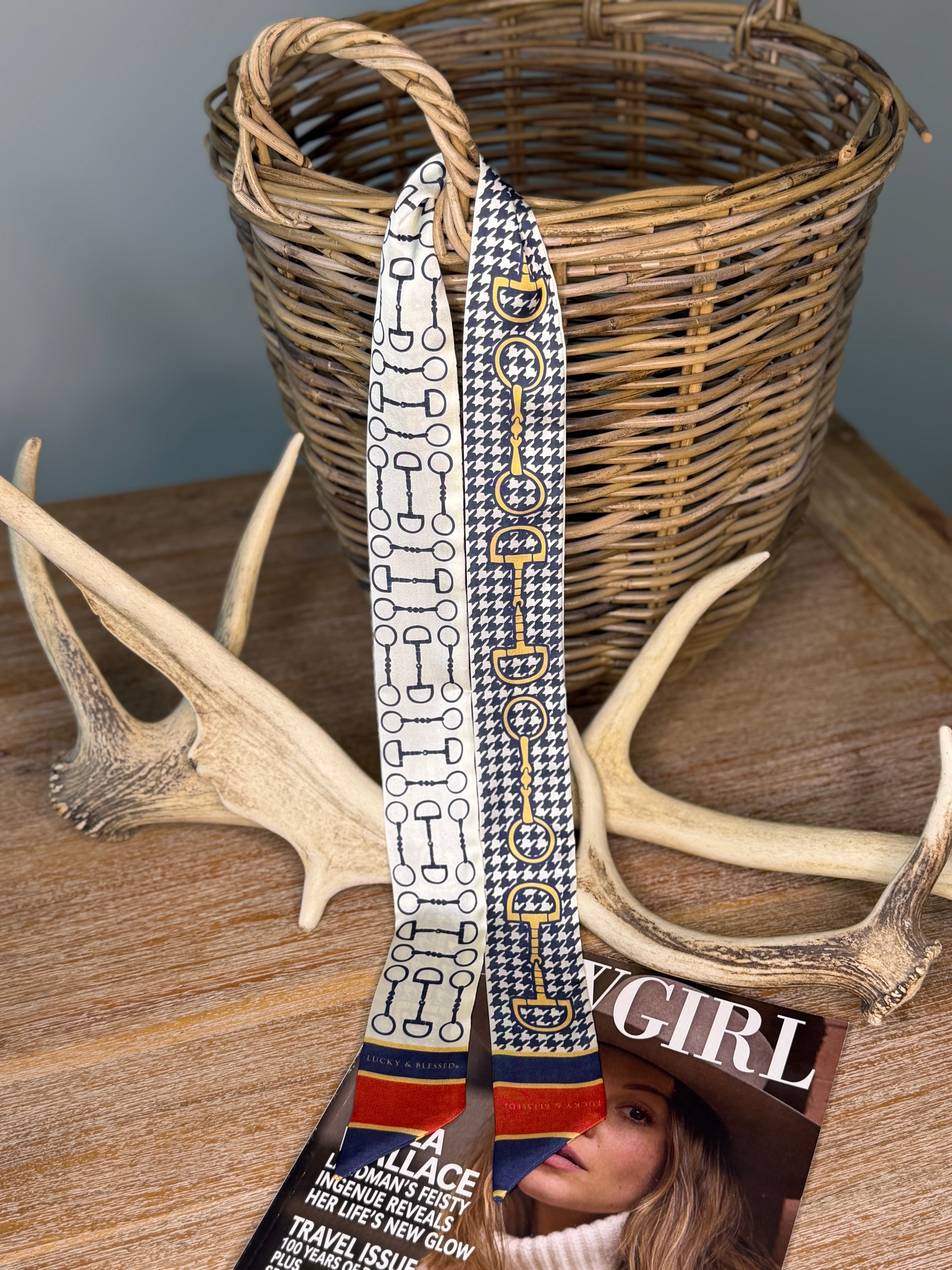 Navy Houndstooth Snaffle Bit Twilly